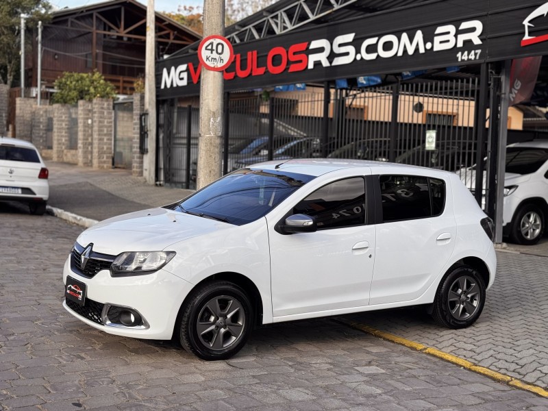 sandero 1.0 vibe 12v flex 4p manual 2018 caxias do sul
