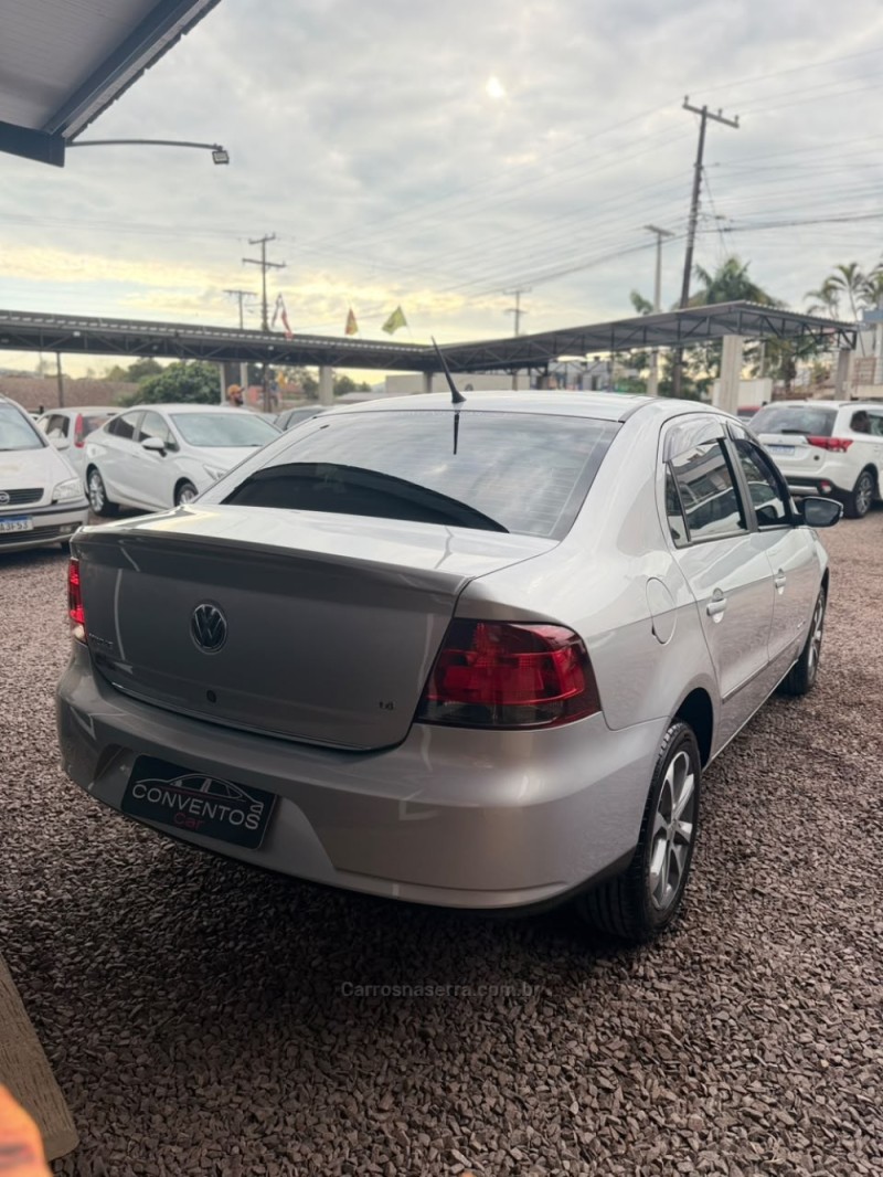 VOYAGE 1.6 MI COMFORTLINE 8V FLEX 4P MANUAL - 2012 - LAJEADO