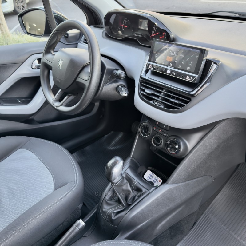208 1.5 ACTIVE 8V FLEX 4P MANUAL - 2014 - FLORES DA CUNHA
