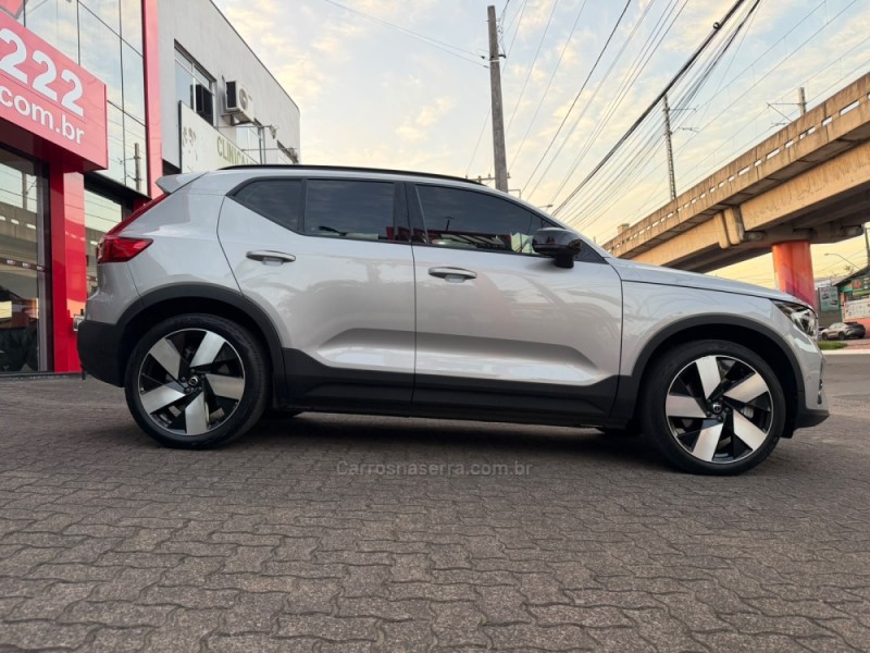 XC 40 P8 RECHARGE TWIN ELETRIC ULTIMATE AWD 4P AUTOMÁTICO - 2024 - NOVO HAMBURGO