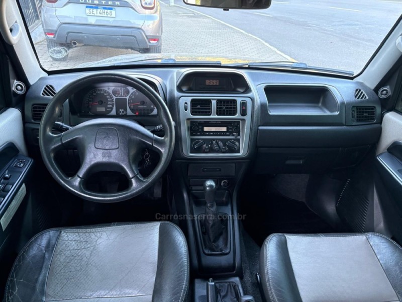 PAJERO TR4 2.0 4X4 16V 133CV FLEX 4P MANUAL - 2008 - CAXIAS DO SUL