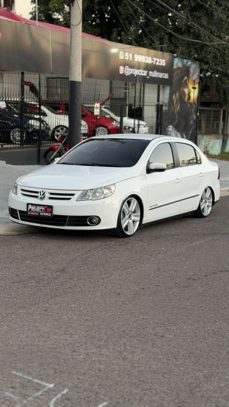 VOYAGE 1.6 MI COMFORTLINE 8V FLEX 4P MANUAL - 2011 - NOVO HAMBURGO