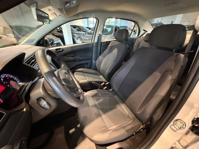 VOYAGE 1.0 12V MPI TOTALFLEX TRENDLINE 4P MANUAL - 2023 - CAXIAS DO SUL