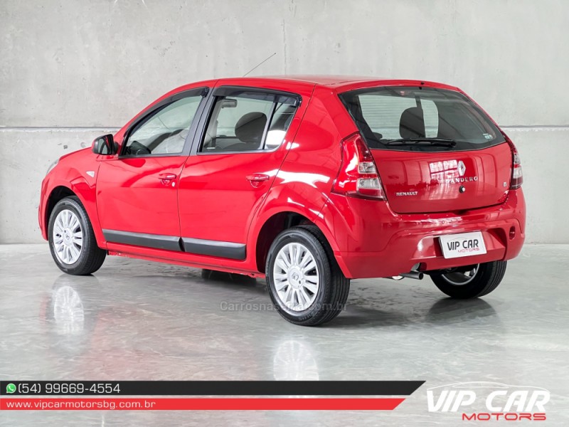 SANDERO 1.6 PRIVILÉGE 8V FLEX 4P MANUAL - 2013 - FARROUPILHA