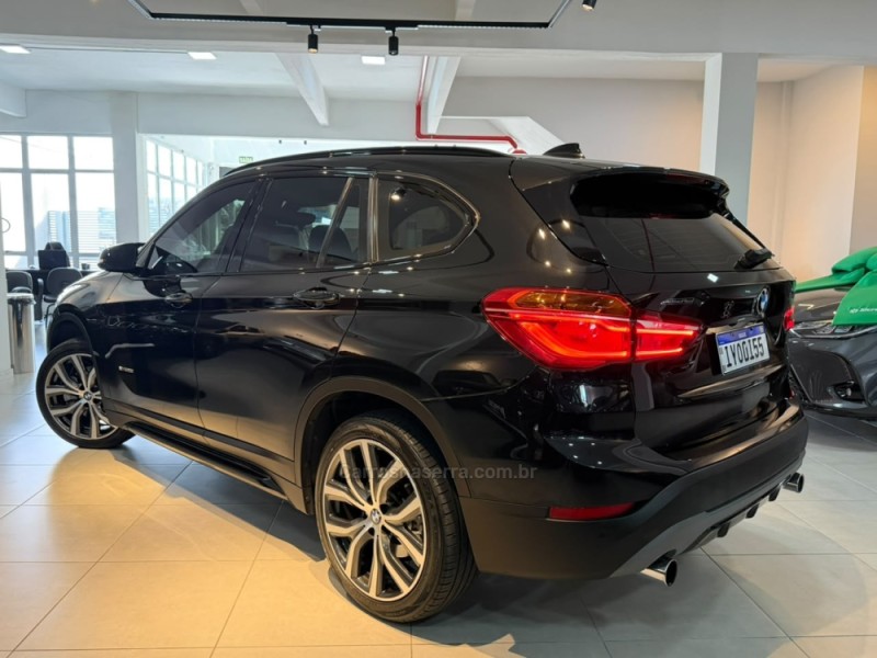 X1 2.0 16V TURBO GASOLINA XDRIVE25I SPORT 4P AUTOMÁTICO - 2018 - CAXIAS DO SUL