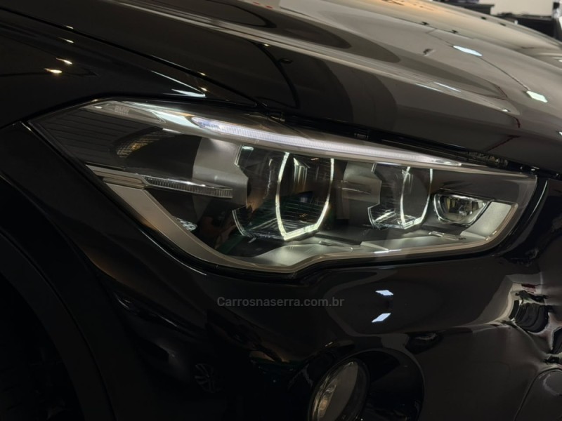 X1 2.0 16V TURBO GASOLINA XDRIVE25I SPORT 4P AUTOMÁTICO - 2018 - CAXIAS DO SUL