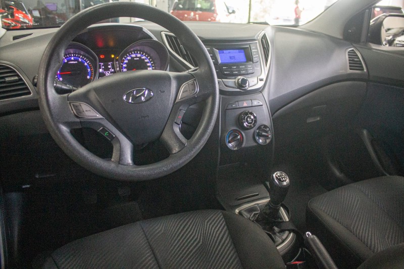 HB20 1.6 COMFORT 16V FLEX 4P MANUAL - 2014 - FARROUPILHA