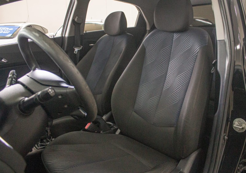 HB20 1.6 COMFORT 16V FLEX 4P MANUAL - 2014 - FARROUPILHA