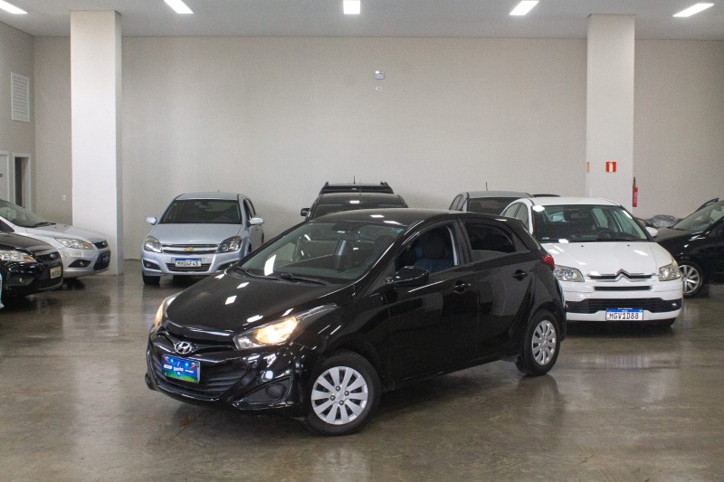 HB20 1.6 COMFORT 16V FLEX 4P MANUAL - 2014 - FARROUPILHA