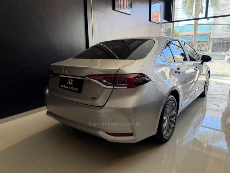 COROLLA 2.0 XEI 16V FLEX 4P AUTOMÁTICO - 2023 - CAXIAS DO SUL