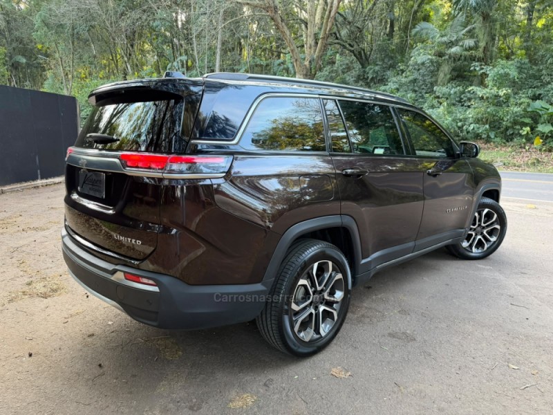 COMMANDER 1.3 LIMITED T270 16V 4X2 TURBO FLEX 4P AUTOMÁTICO - 2022 - DOIS IRMãOS