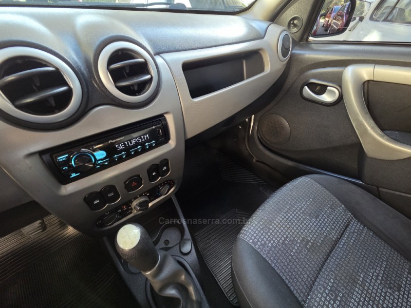 SANDERO 1.6 AUTHENTIQUE 8V FLEX 4P MANUAL - 2011 - PICADA CAFé