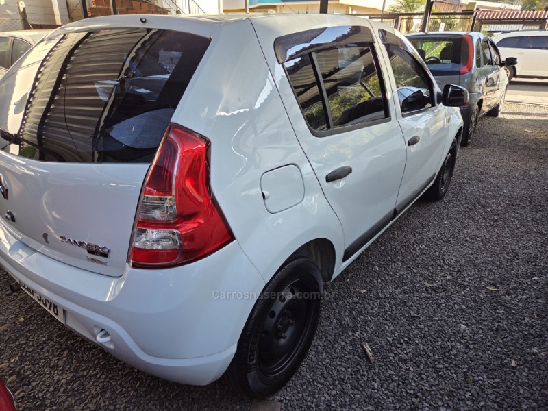 SANDERO 1.6 AUTHENTIQUE 8V FLEX 4P MANUAL - 2011 - PICADA CAFé
