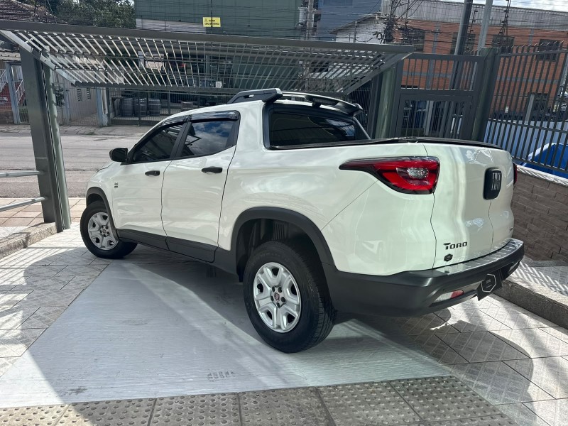 TORO 2.0 16V TURBO DIESEL FREEDOM 4WD MANUAL - 2018 - CAXIAS DO SUL