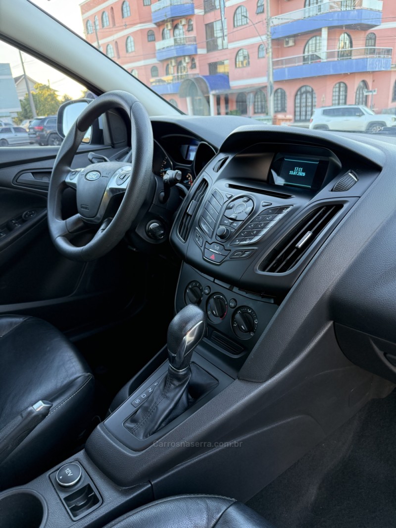 FOCUS 1.6 S HATCH 16V FLEX 4P AUTOMÁTICO - 2015 - NOVA ARAçá