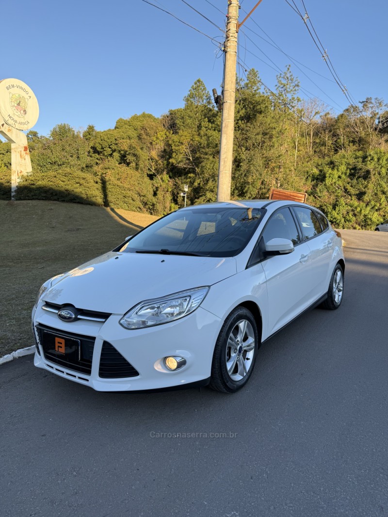 FOCUS 1.6 S HATCH 16V FLEX 4P AUTOMÁTICO - 2015 - NOVA ARAçá