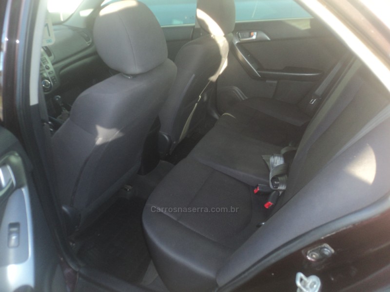 CERATO 1.6 EX3 SEDAN 16V GASOLINA 4P MANUAL - 2011 - FARROUPILHA