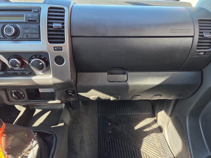 FRONTIER 2.5 SV ATTACK 4X4 CD TURBO ELETRONIC DIESEL 4P MANUAL - 2014 - VACARIA
