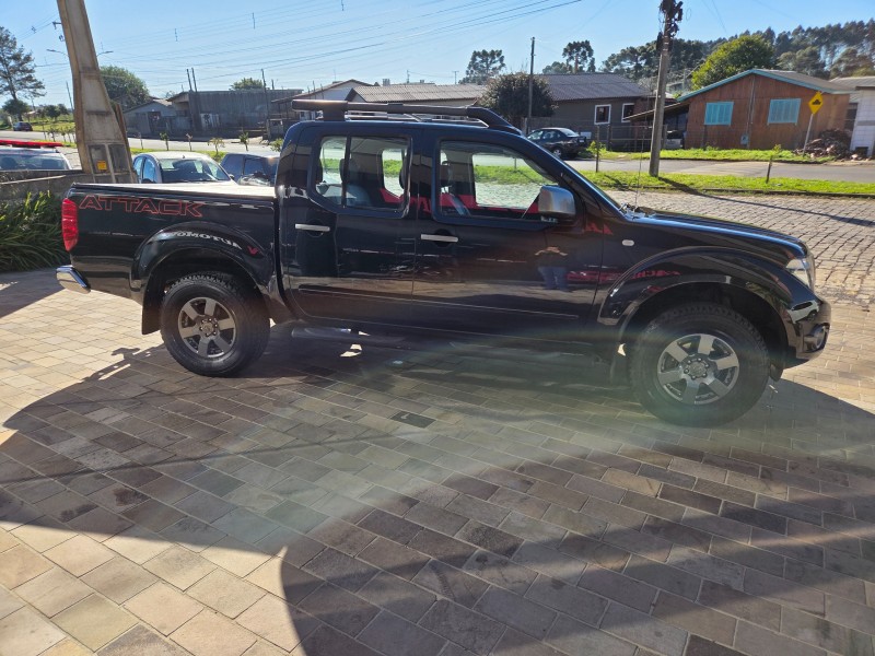 FRONTIER 2.5 SV ATTACK 4X4 CD TURBO ELETRONIC DIESEL 4P MANUAL - 2014 - VACARIA