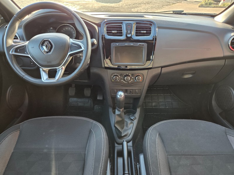 SANDERO 1.6 STEPWAY 8V FLEX 4P MANUAL - 2022 - VACARIA