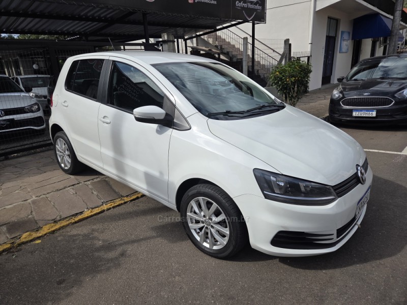 FOX 1.6 MSI TRENDLINE 8V FLEX 4P MANUAL - 2016 - PICADA CAFé