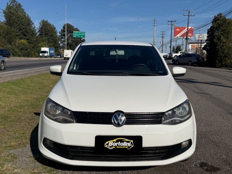 VOYAGE 1.0 MI 8V FLEX 4P MANUAL - 2013 - FARROUPILHA