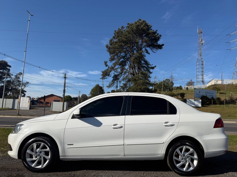 VOYAGE 1.0 MI 8V FLEX 4P MANUAL - 2013 - FARROUPILHA