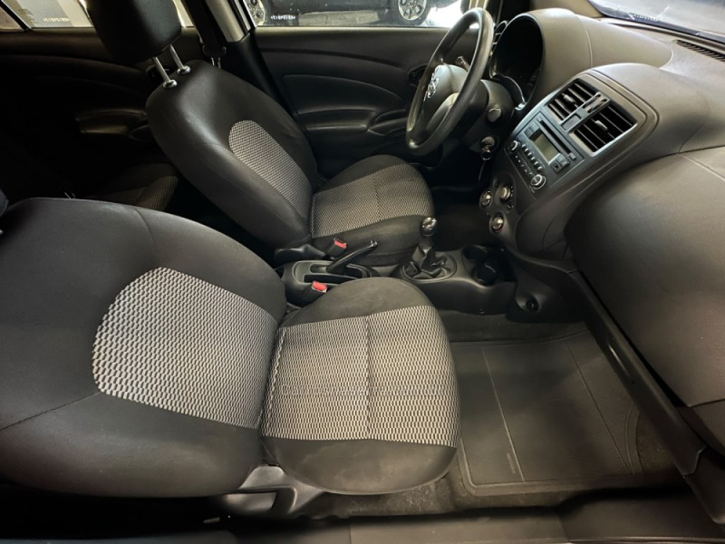 VERSA 1.0 12V FLEX 4P MANUAL - 2019 - SAPIRANGA
