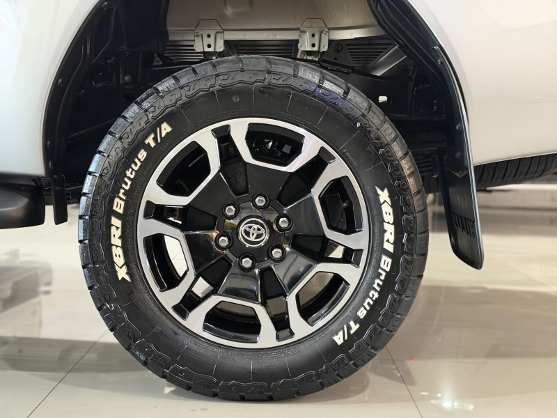HILUX 2.8 SRX 4X4 CD 16V DIESEL 4P AUTOMÁTICO - 2022 - CAXIAS DO SUL