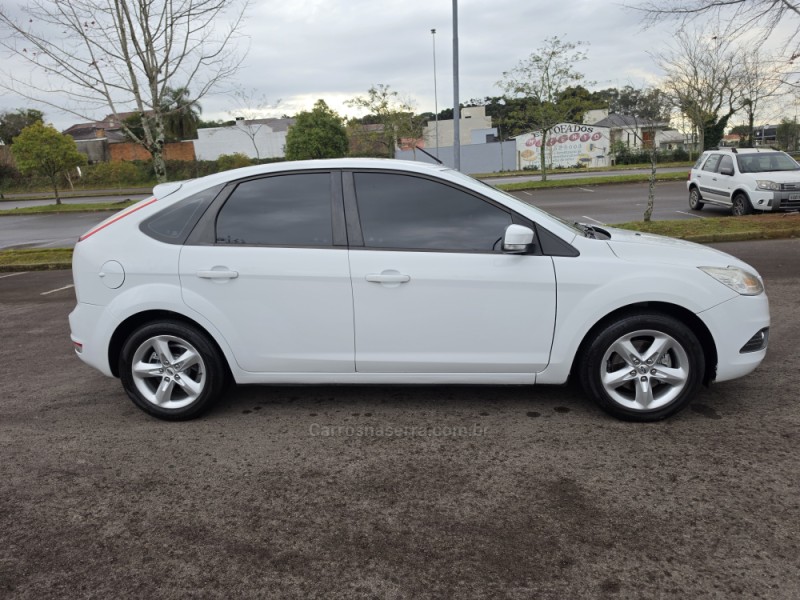 FOCUS 1.6 GLX 8V FLEX 4P MANUAL - 2011 - BENTO GONçALVES
