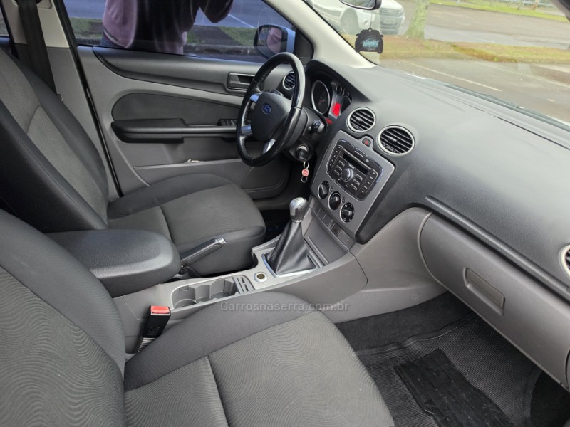 FOCUS 1.6 GLX 8V FLEX 4P MANUAL - 2011 - BENTO GONçALVES