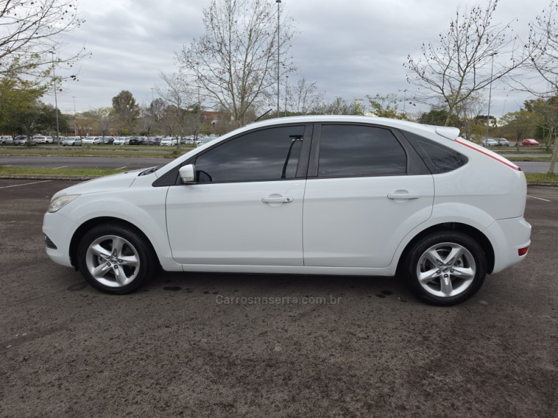 FOCUS 1.6 GLX 8V FLEX 4P MANUAL - 2011 - BENTO GONçALVES