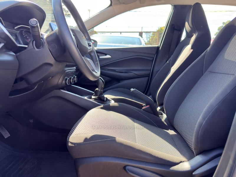 ONIX 1.0 LT 12V FLEX 4P MANUAL - 2025 - CANELA