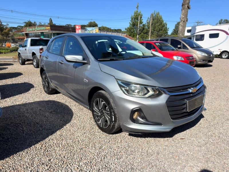 ONIX 1.0 LT 12V FLEX 4P MANUAL - 2025 - CANELA