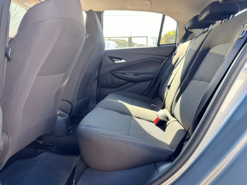 ONIX 1.0 LT 12V FLEX 4P MANUAL - 2025 - CANELA