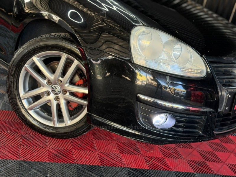 JETTA 2.5 I 20V 150CV GASOLINA 4P TIPTRONIC - 2009 - CAXIAS DO SUL