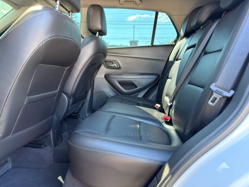 TRACKER 1.4 16V PREMIER TURBO FLEX 4P AUTOMÁTICO - 2018 - CANELA
