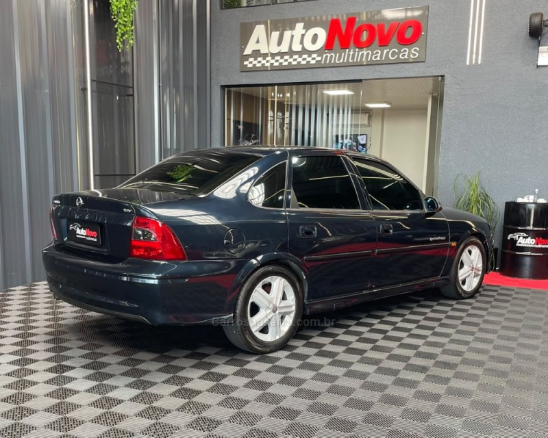 VECTRA 2.2 MPFI CHALLENGE 16V GASOLINA 4P MANUAL - 2002 - VACARIA