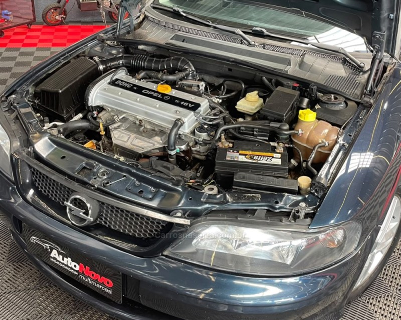 VECTRA 2.2 MPFI CHALLENGE 16V GASOLINA 4P MANUAL - 2002 - VACARIA