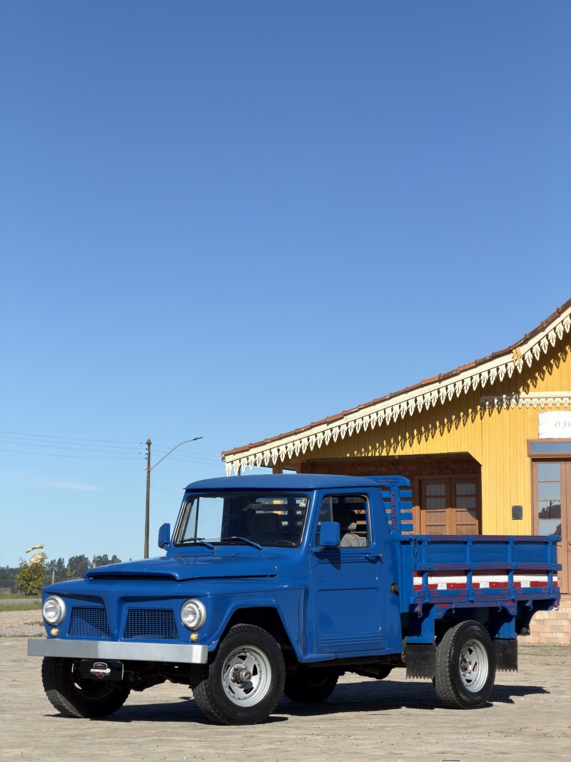 F-75 2.6 12V 4X2 GASOLINA 2P MANUAL - 1964 - ANTôNIO PRADO