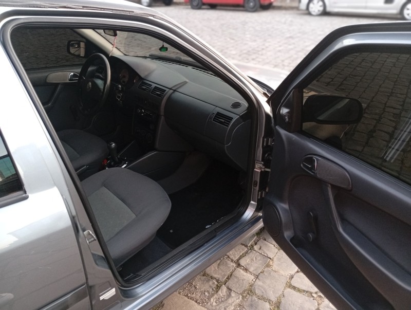 GOL 1.6 MI POWER FLEX 4P MANUAL G.III - 2005 - CAXIAS DO SUL