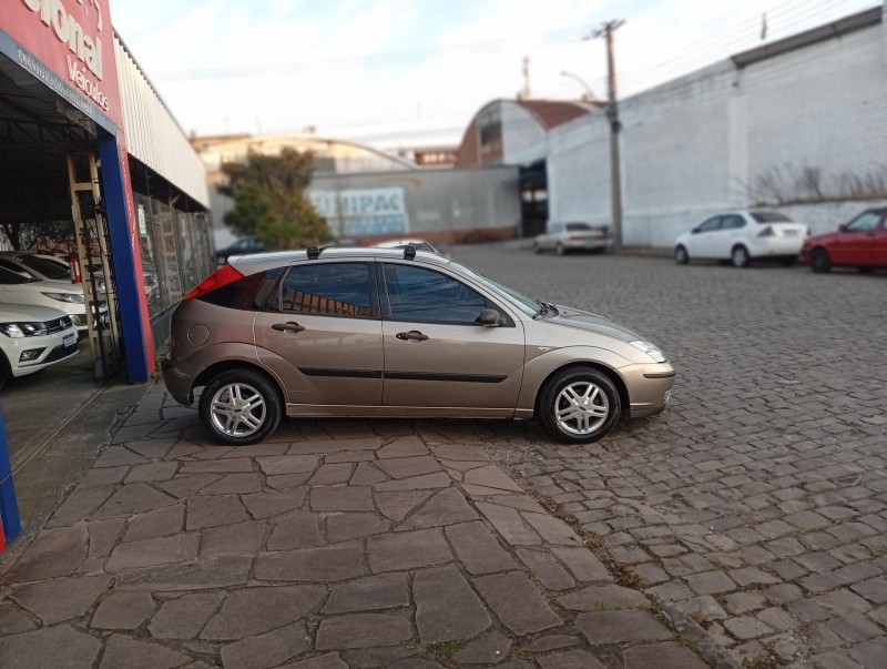 FOCUS 1.6 8V FLEX 4P MANUAL - 2009 - CAXIAS DO SUL