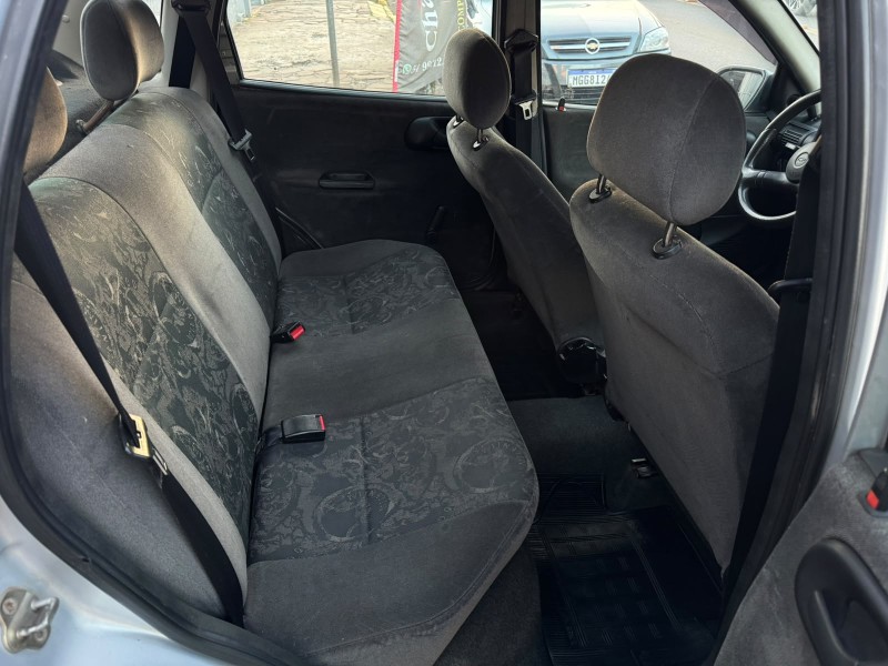 CORSA 1.0 MPFI MILENIUM 8V GASOLINA 4P MANUAL - 2001 - VACARIA