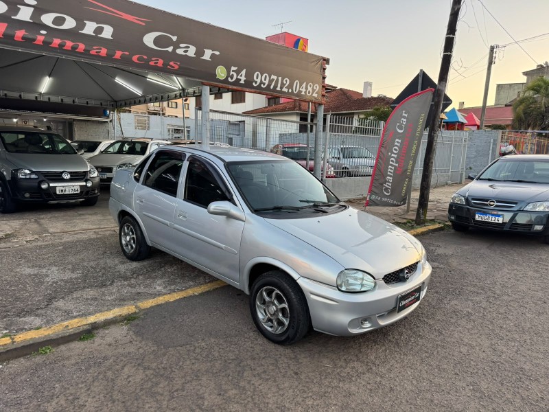 CORSA 1.0 MPFI MILENIUM 8V GASOLINA 4P MANUAL - 2001 - VACARIA