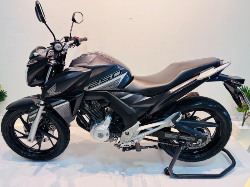 CB 250F TWISTER ABS - 2022 - CAXIAS DO SUL