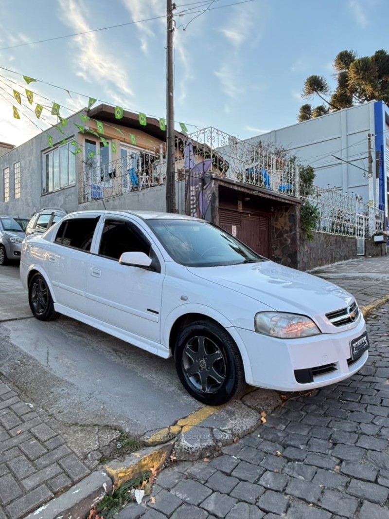 ASTRA 2.0 MPFI ADVANTAGE SEDAN 8V FLEX 4P MANUAL - 2008 - SãO FRANCISCO DE PAULA