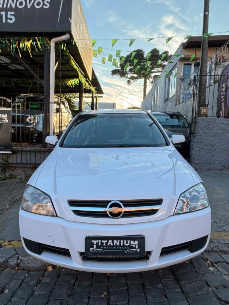 ASTRA 2.0 MPFI ADVANTAGE SEDAN 8V FLEX 4P MANUAL - 2008 - SãO FRANCISCO DE PAULA