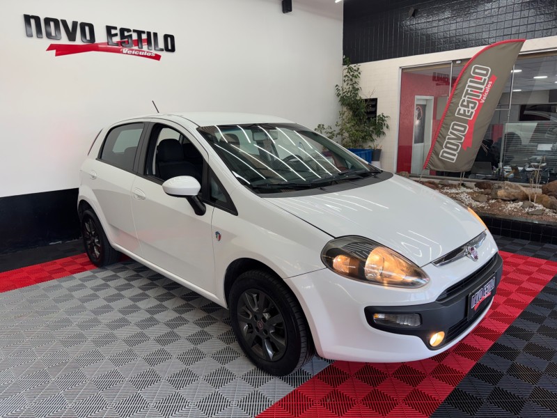 PUNTO 1.4 ATTRACTIVE 8V FLEX 4P MANUAL - 2016 - CAXIAS DO SUL