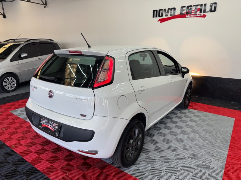 PUNTO 1.4 ATTRACTIVE 8V FLEX 4P MANUAL - 2016 - CAXIAS DO SUL