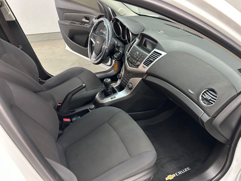 CRUZE 1.8 LT 16V FLEX 4P MANUAL - 2014 - CAXIAS DO SUL